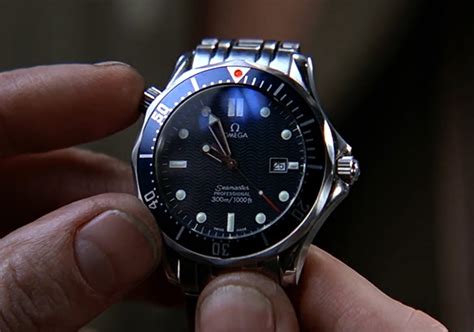 omega seamaster quartz james bond|james bond goldeneye omega watch.